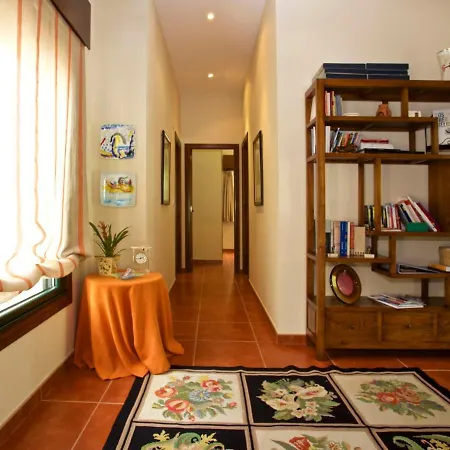 Sleeps 4 Pool Wifi Gondomar