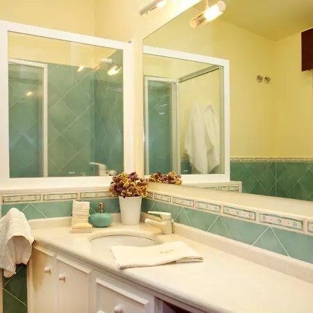 Sleeps 4 Pool Wifi Gondomar