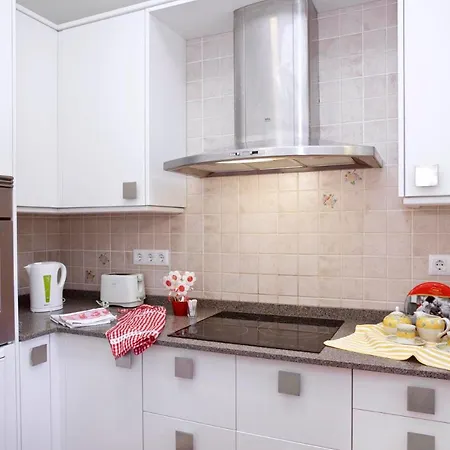 Sleeps 4 Pool Wifi Gondomar