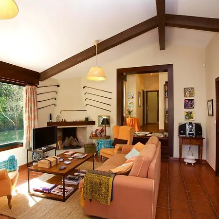 Sleeps 4 Pool Wifi Villa *