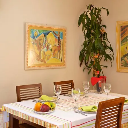 Sleeps 4 Pool Wifi Villa Gondomar